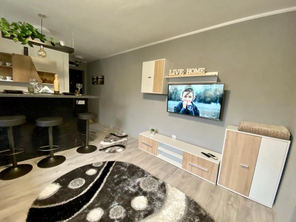 T&T Apartman Praid Εξωτερικό φωτογραφία